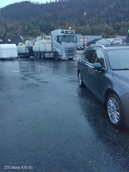 Volvo V70 2009 photo 4