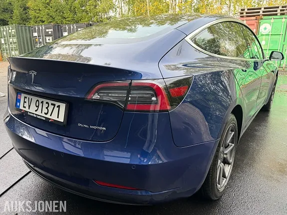 Tesla Model 3 2019 photo 4