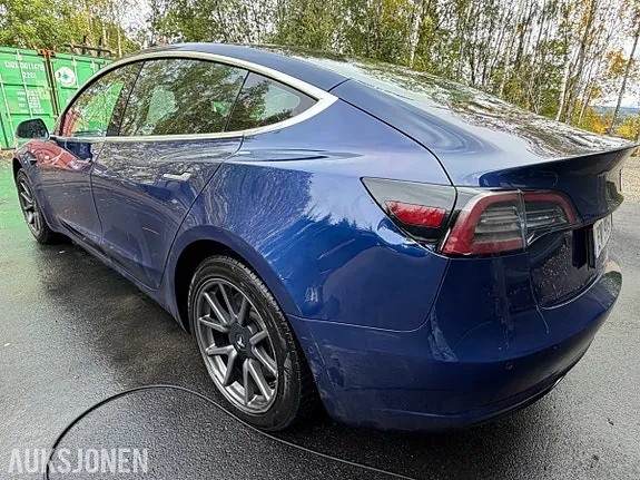 Tesla Model 3 2019 photo 3