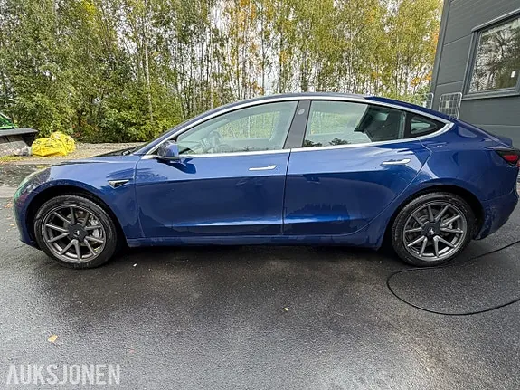 Tesla Model 3 2019 photo 2
