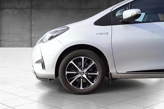 Toyota Yaris 2018 photo 4