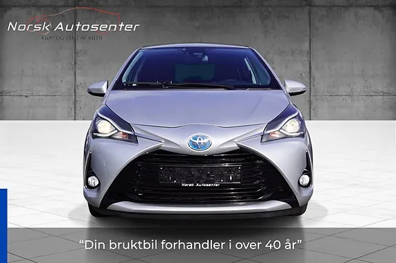 Toyota Yaris 2018 photo 2