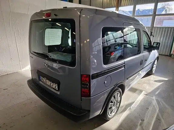 Opel Combo 2009 photo 3