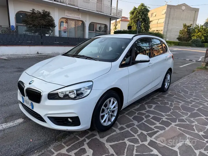 BMW 218 Active Tourer 2015 photo 5