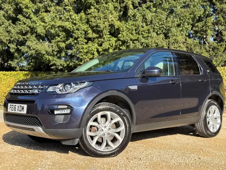 Land Rover Discovery Sport 2016 photo 2
