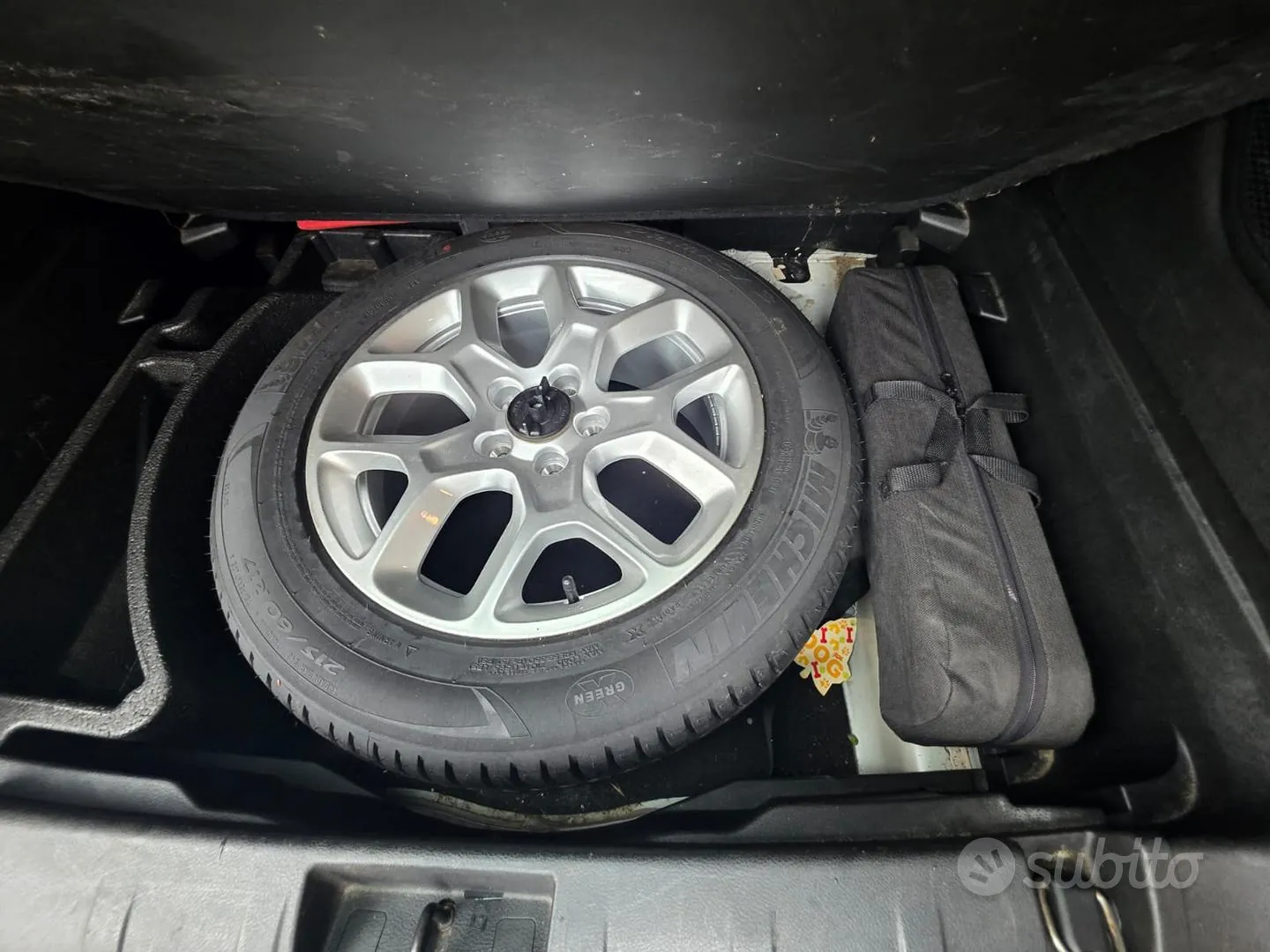 Jeep Renegade 2015 photo 4