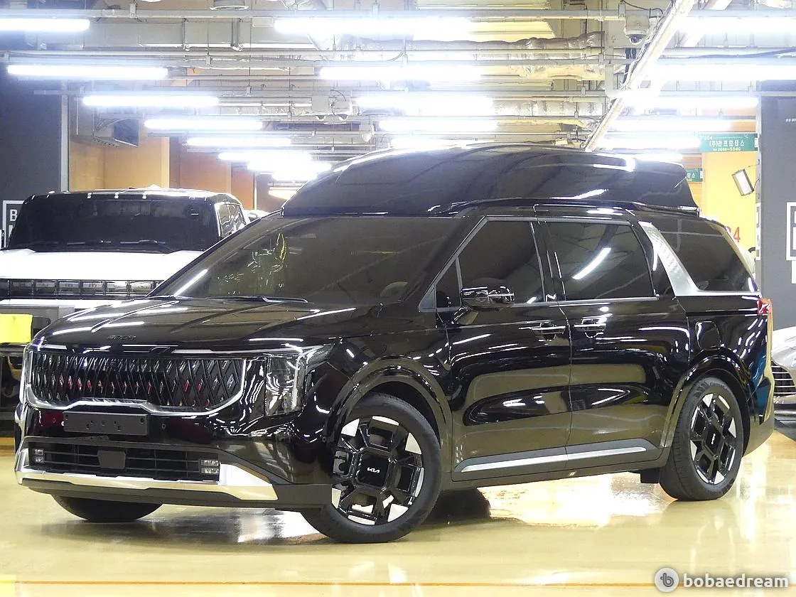 Kia Carnival 2025 photo 2