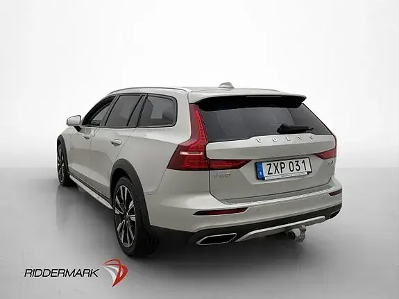 Volvo V60 Cross Country 2019 photo 5