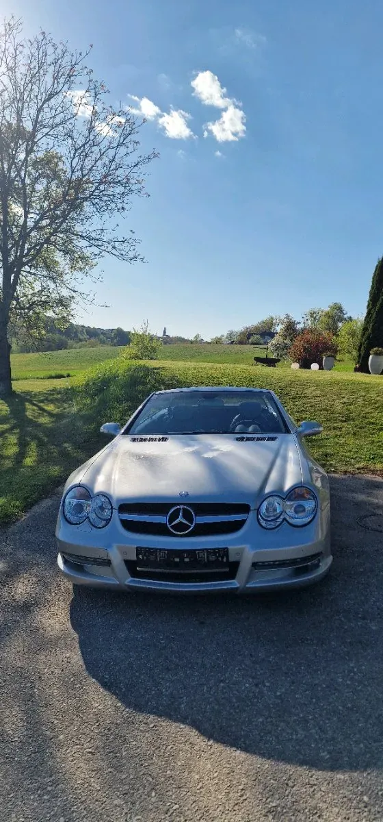 Mercedes-Benz Sl-Class 2003 photo 2