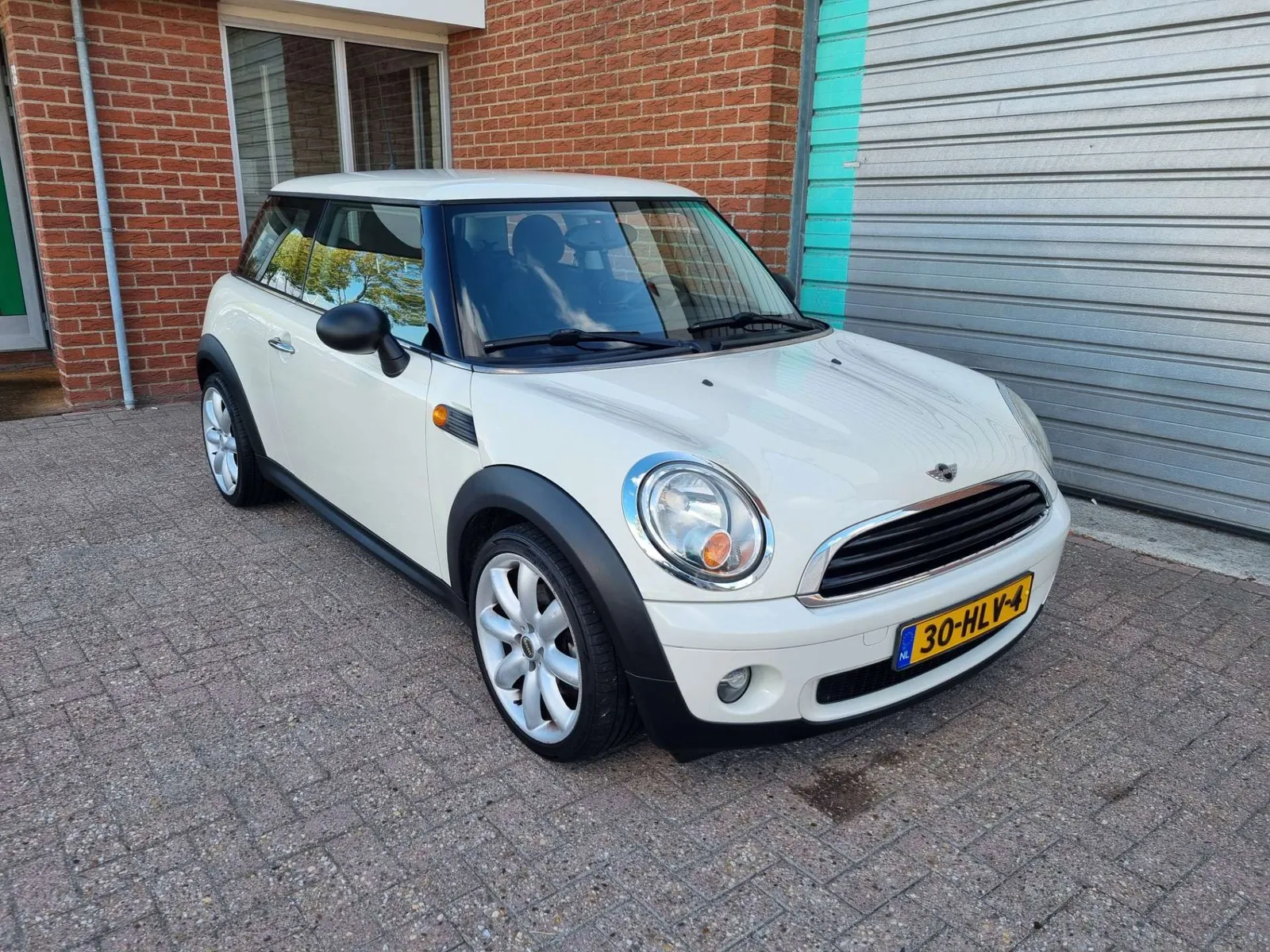 Mini One 2009 photo 2