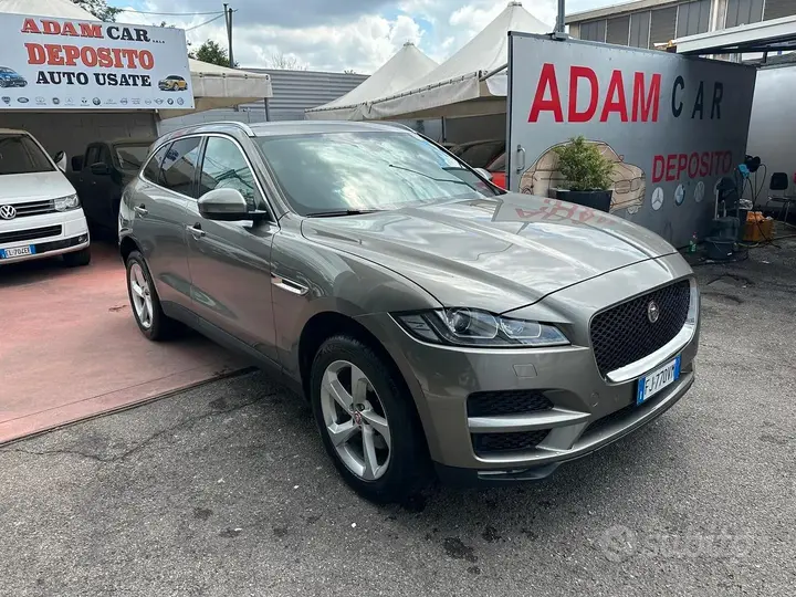 Jaguar F-Pace 2017 photo 3