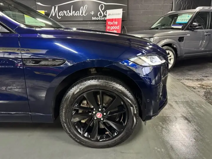 Jaguar F-Pace 2021 photo 3