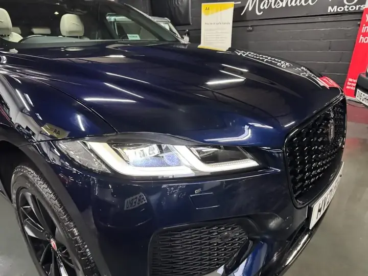 Jaguar F-Pace 2021 photo 2