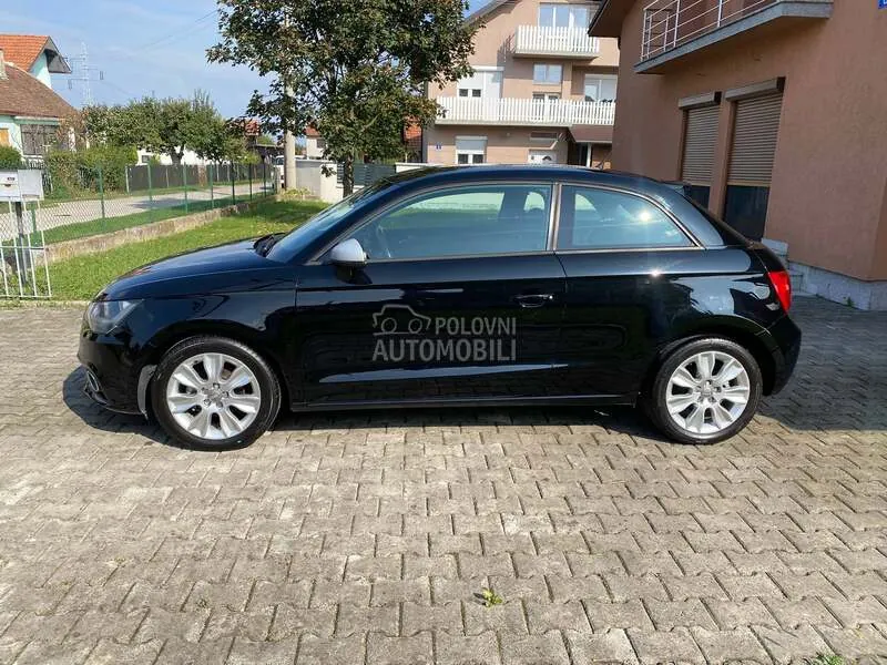 Audi A1 2012 photo 2