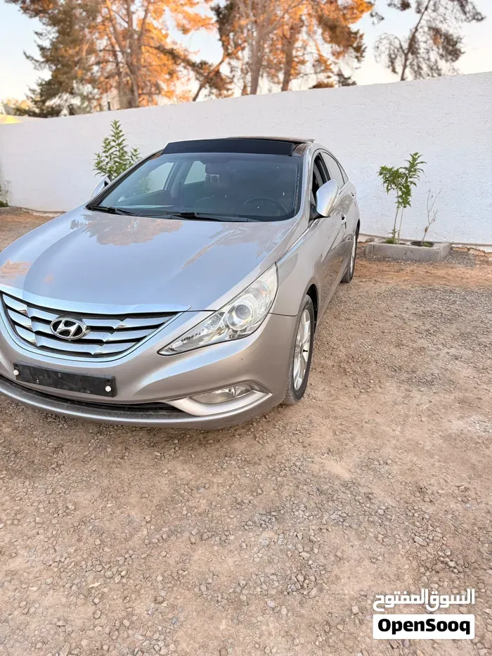 Hyundai Sonata 2012 photo 2