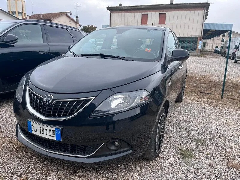 Lancia Ypsilon 2022 photo 3