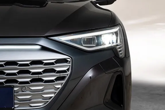 Audi Q8 E-Tron 2024 photo 5