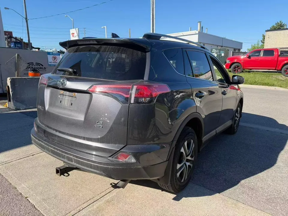 Toyota Rav4 2017 photo 4