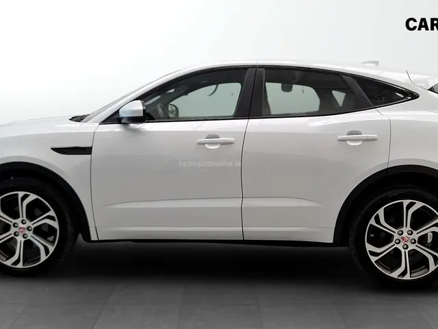 Jaguar E-Pace 2019 photo 3