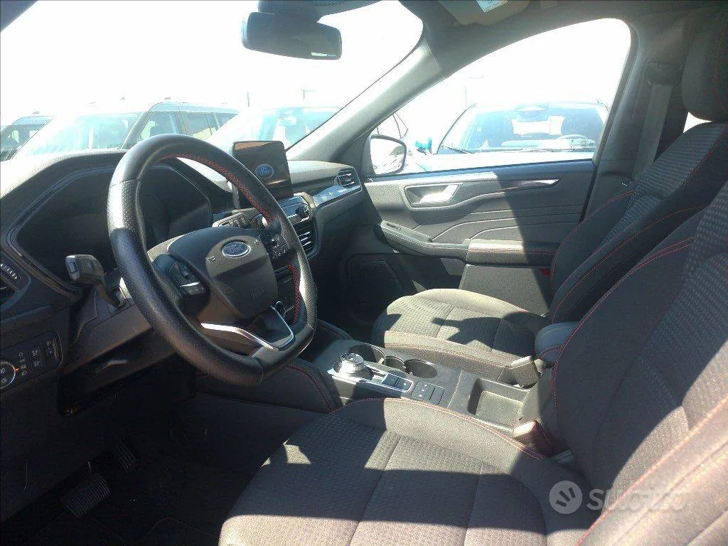 Ford Kuga 2023 photo 4