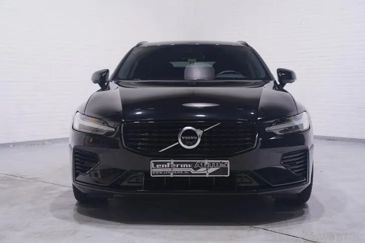 Volvo V60 2020 photo 2