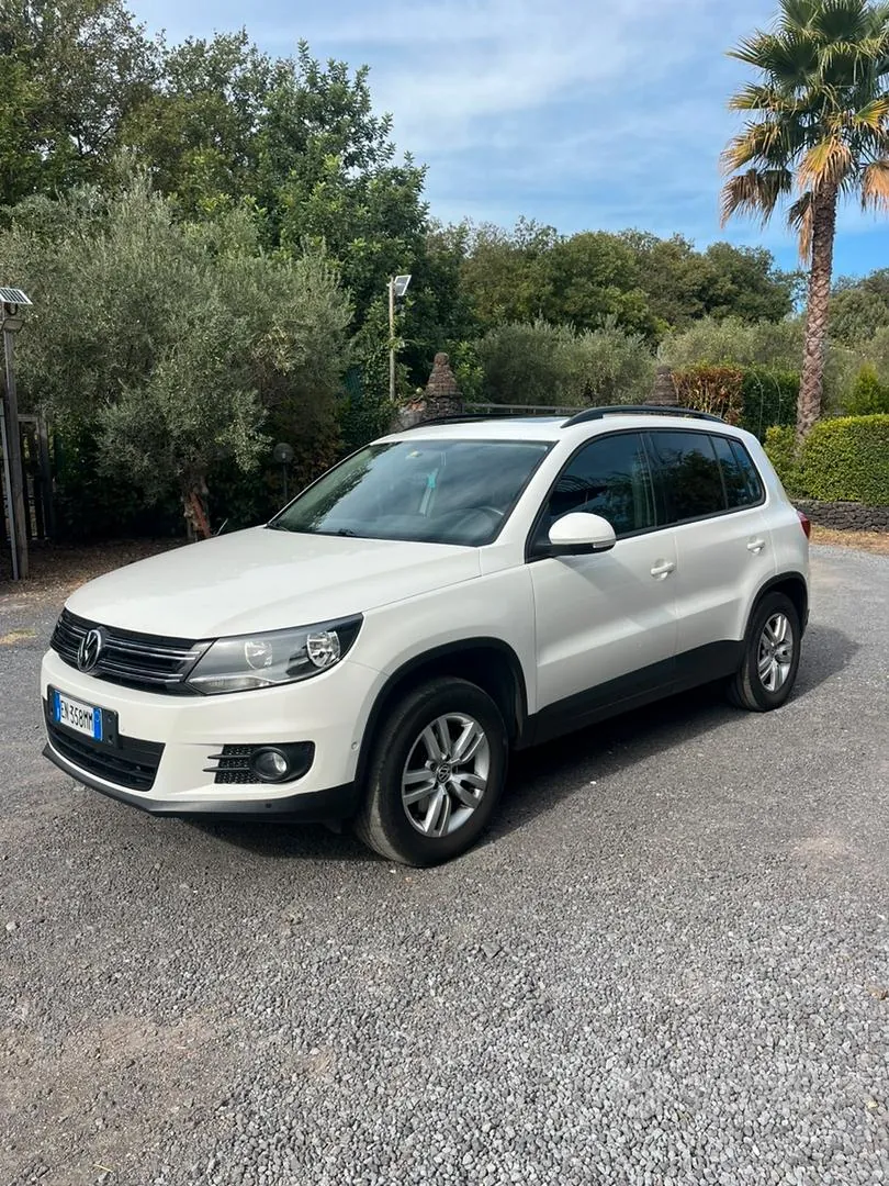 Volkswagen Tiguan 2012 photo 2