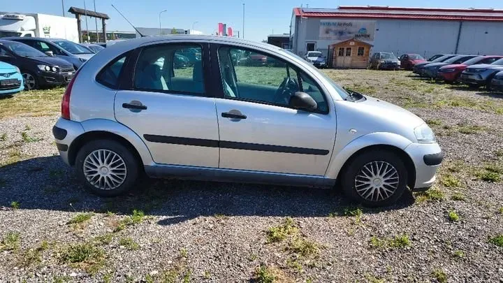 Citroen C3 2004 photo 3