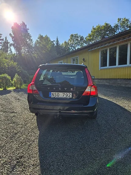 Volvo V70 2011 photo 3