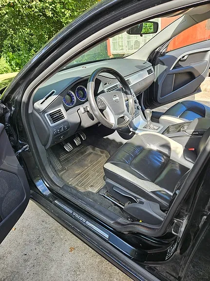 Volvo V70 2011 photo 5