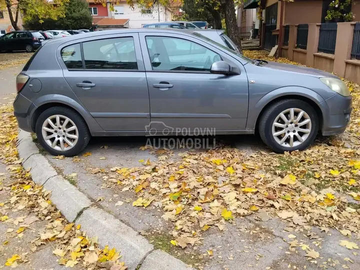 Opel Astra H 2006 photo 4