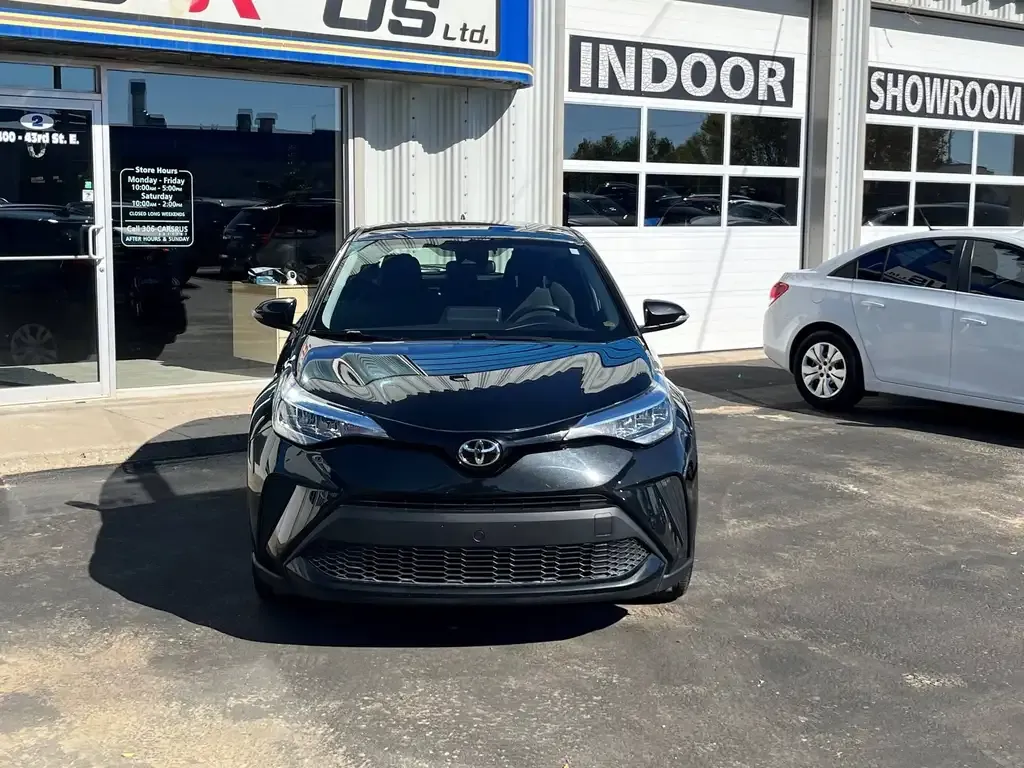 Toyota C-Hr 2022 photo 2