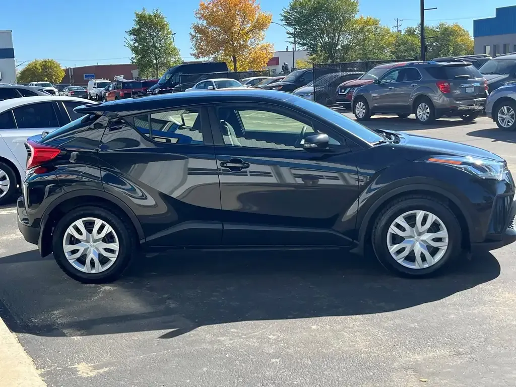 Toyota C-Hr 2022 photo 4