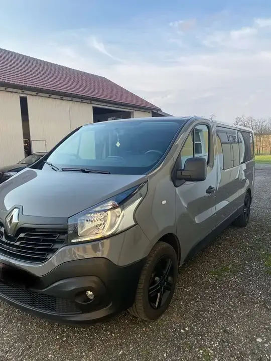 Renault Trafic 2016 photo 2