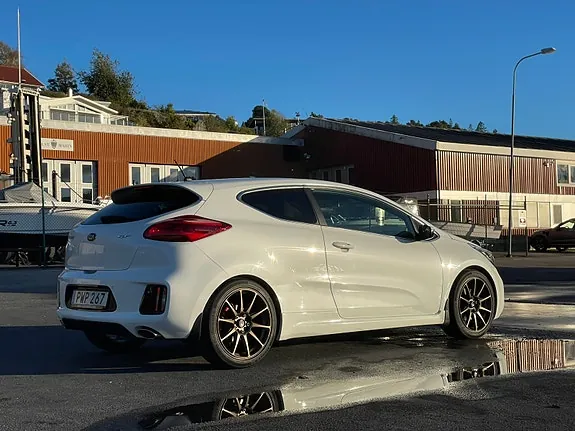 Kia Proceed 2014 photo 3