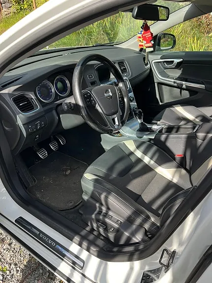 Volvo V60 2013 photo 4
