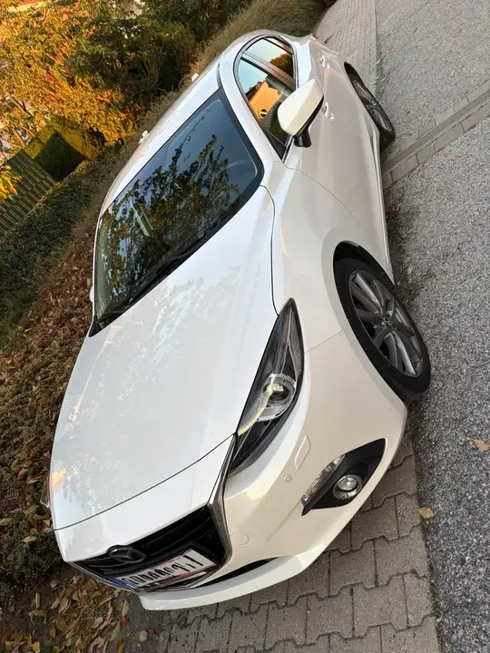 Mazda Mazda3 2014 photo 2