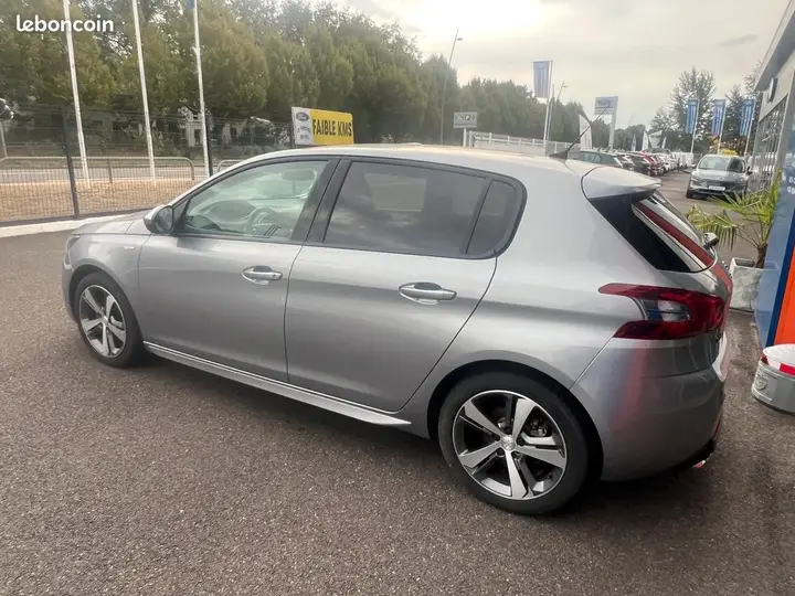 Peugeot 308 2020 photo 5