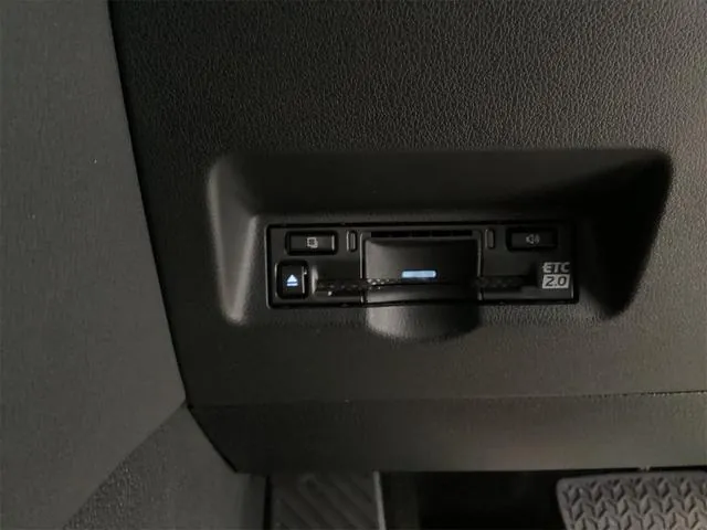 Toyota Alphard 2025 photo 4