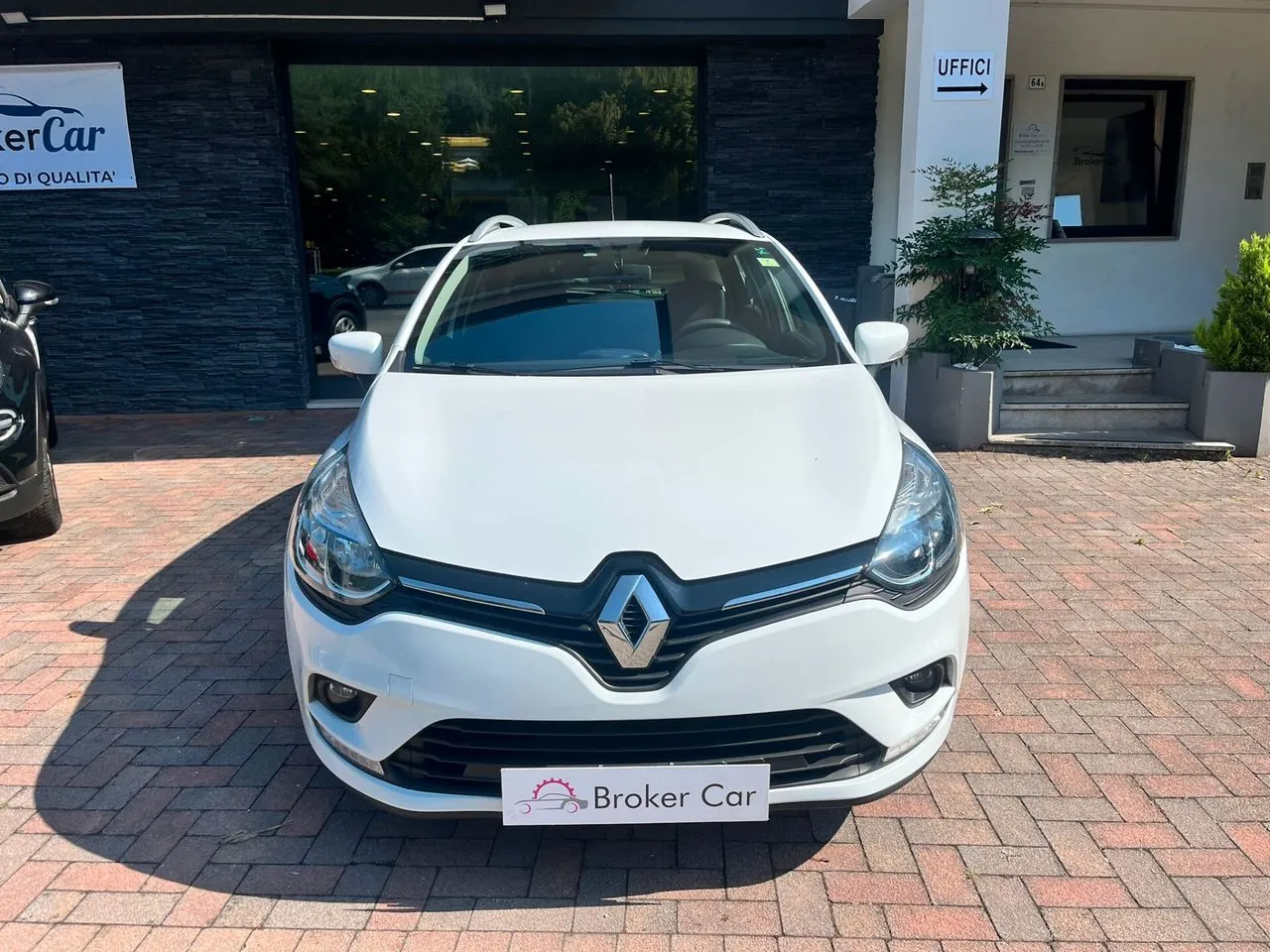 Renault Clio 2018 photo 2
