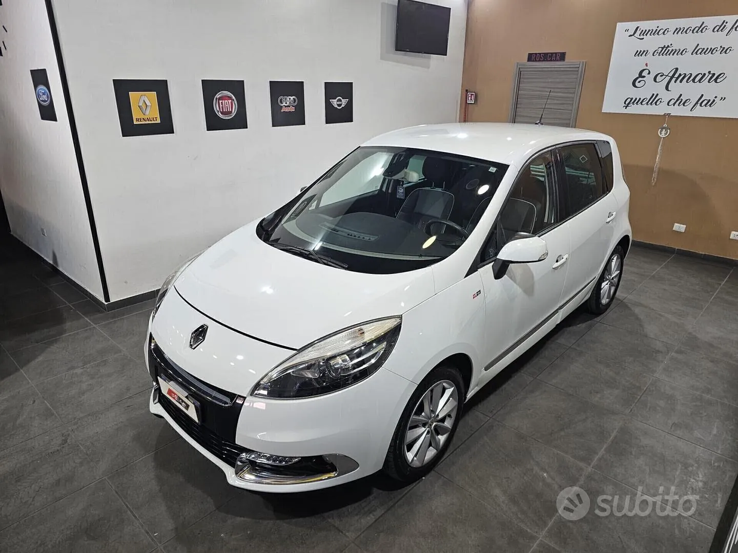 Renault Scenic 2013 photo 3