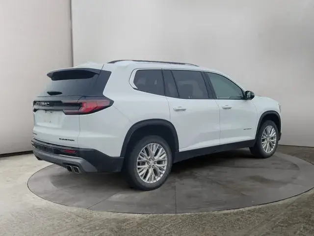 GMC Acadia 2025 photo 5
