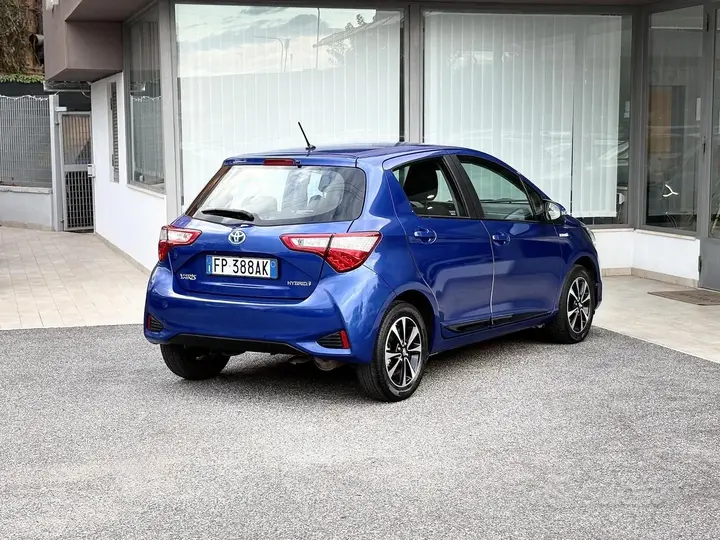 Toyota Yaris 2018 photo 5