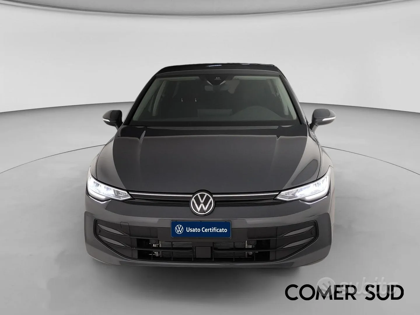 Volkswagen Golf 2025 photo 2