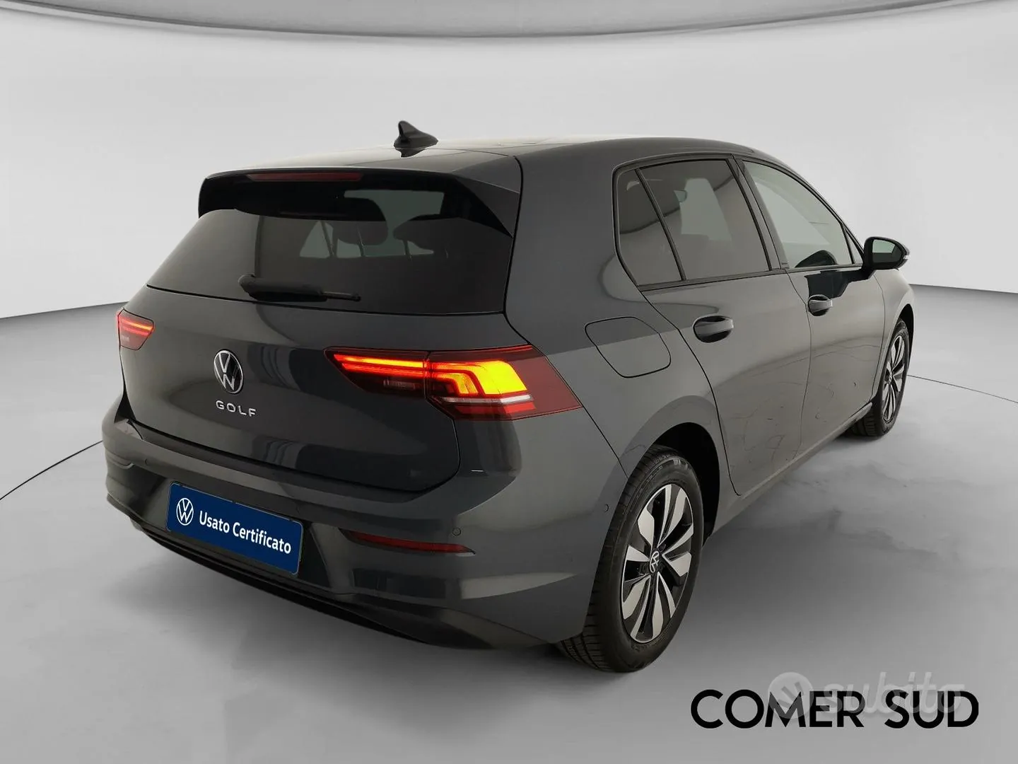 Volkswagen Golf 2025 photo 3