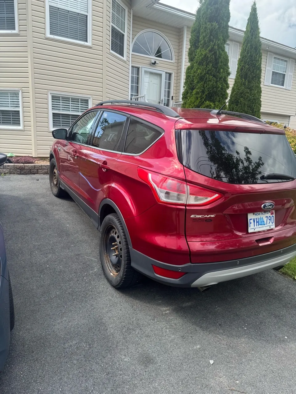 Ford Escape 2014 photo 2