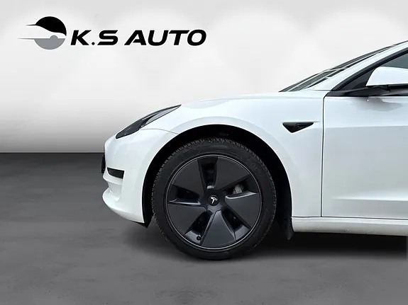 Tesla Model 3 2022 photo 4