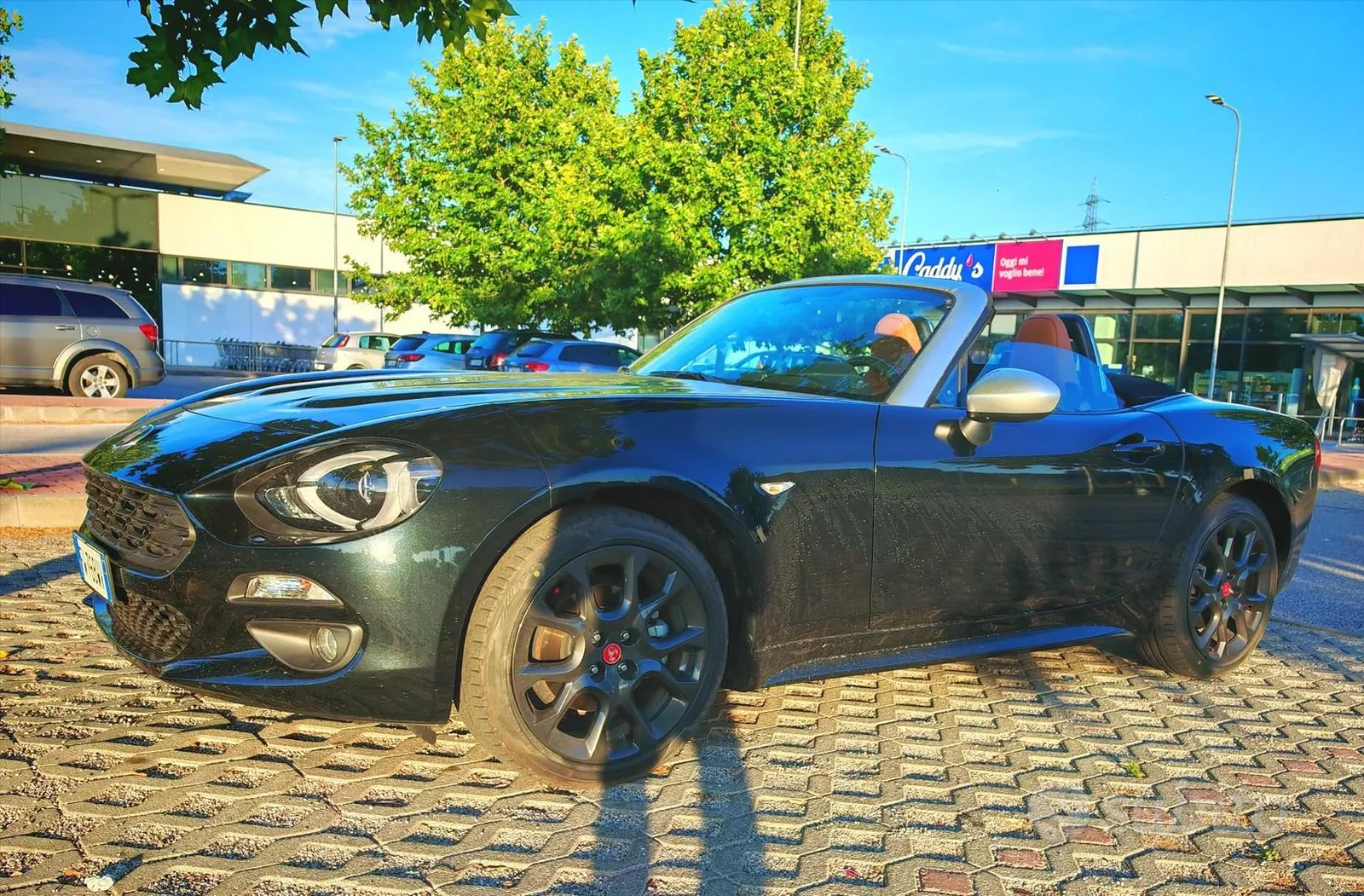 Fiat 124 Spider 2019 photo 2