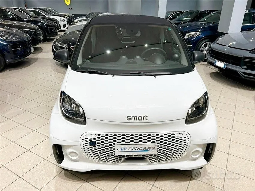 Smart Fortwo 2021 photo 2