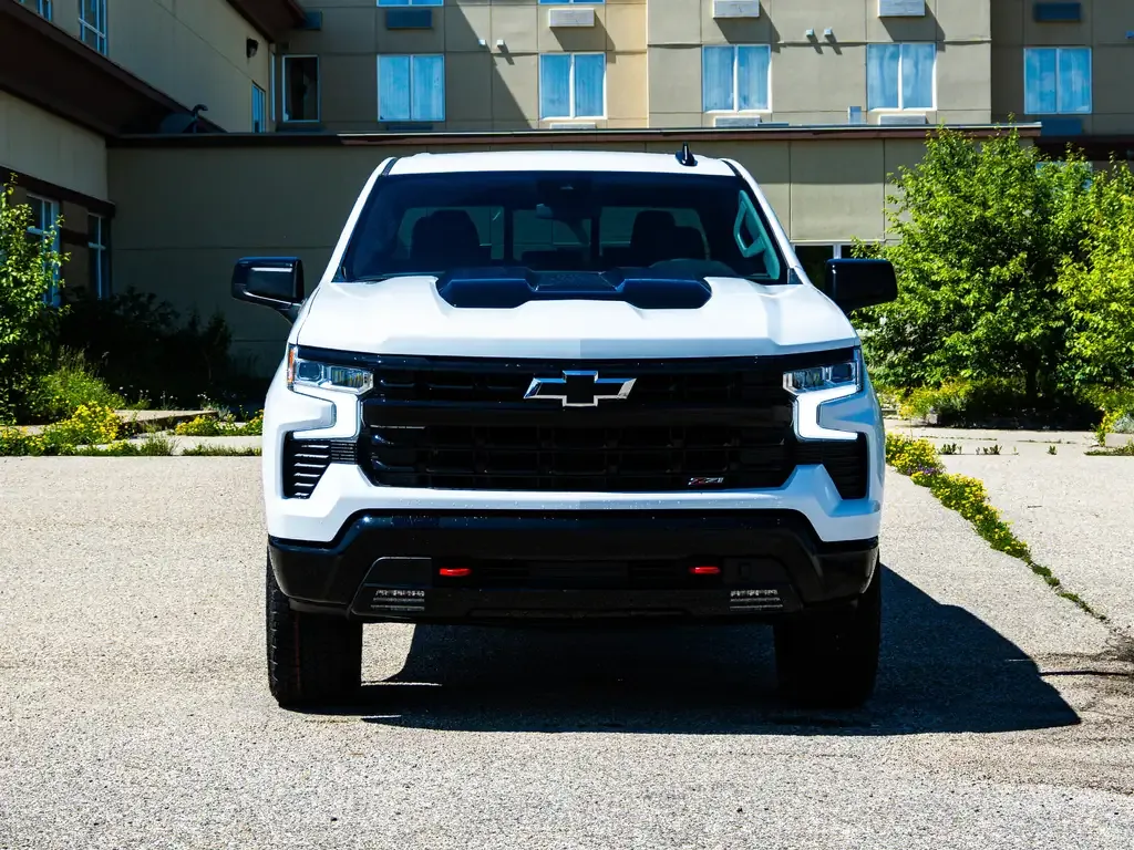 Chevrolet Silverado 1500 2026 photo 3