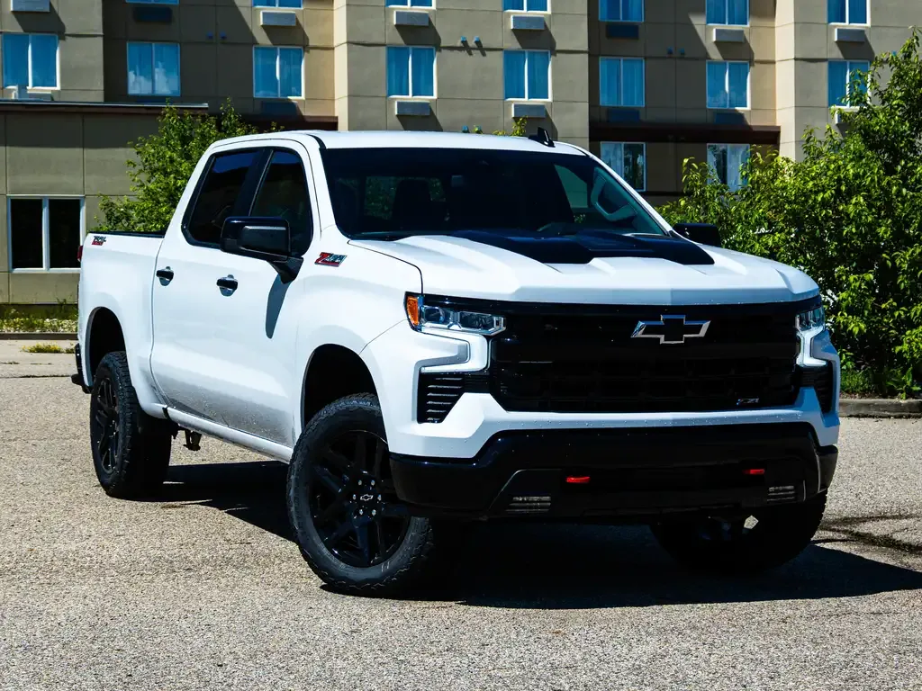 Chevrolet Silverado 1500 2026 photo 2